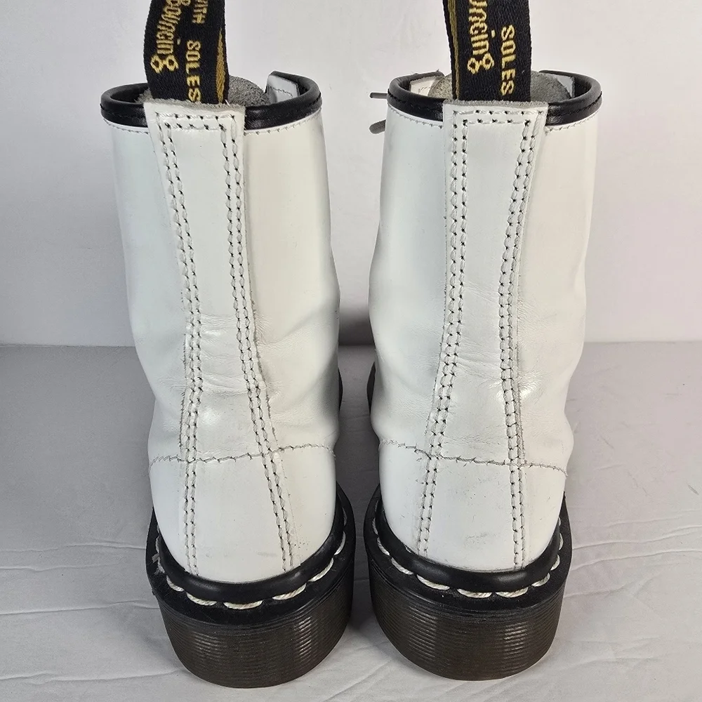 Dr. Martins Girls Vintage 1990s 8-Eye 1460 White Combat Boots Laceup Size 3 Moto